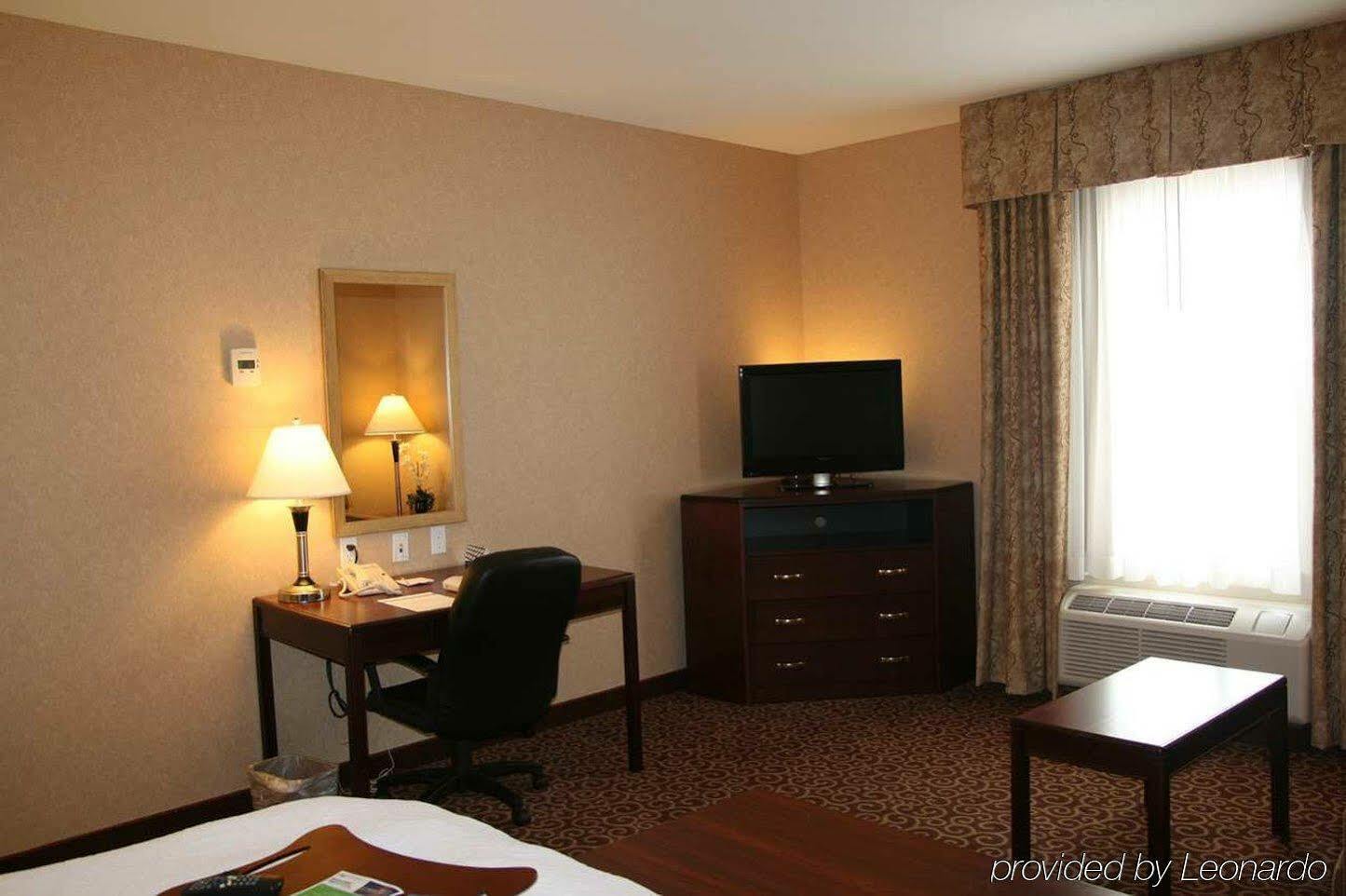 Hampton Inn & Suites By Hilton Edmonton International Airport Leduc Δωμάτιο φωτογραφία